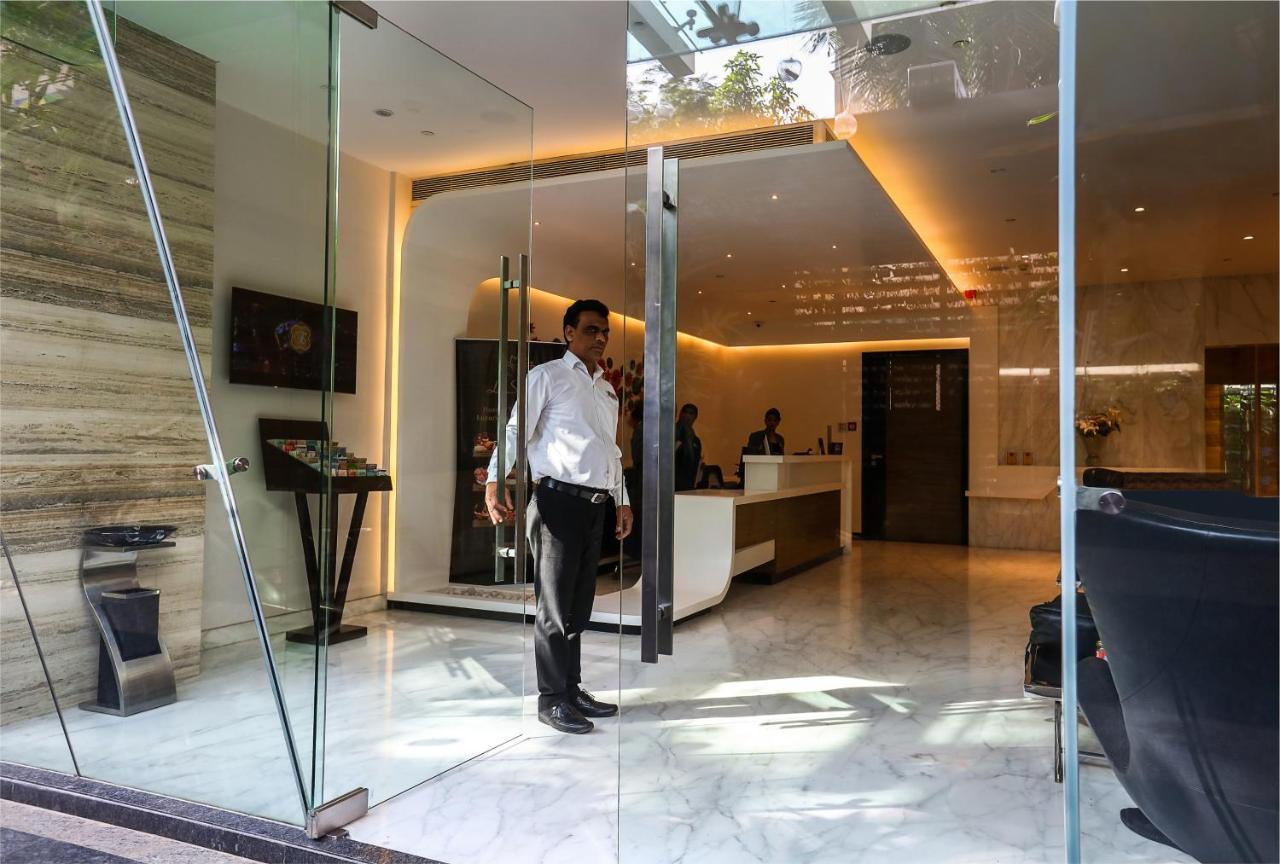 The Empresa Hotel Мумбай Екстериор снимка