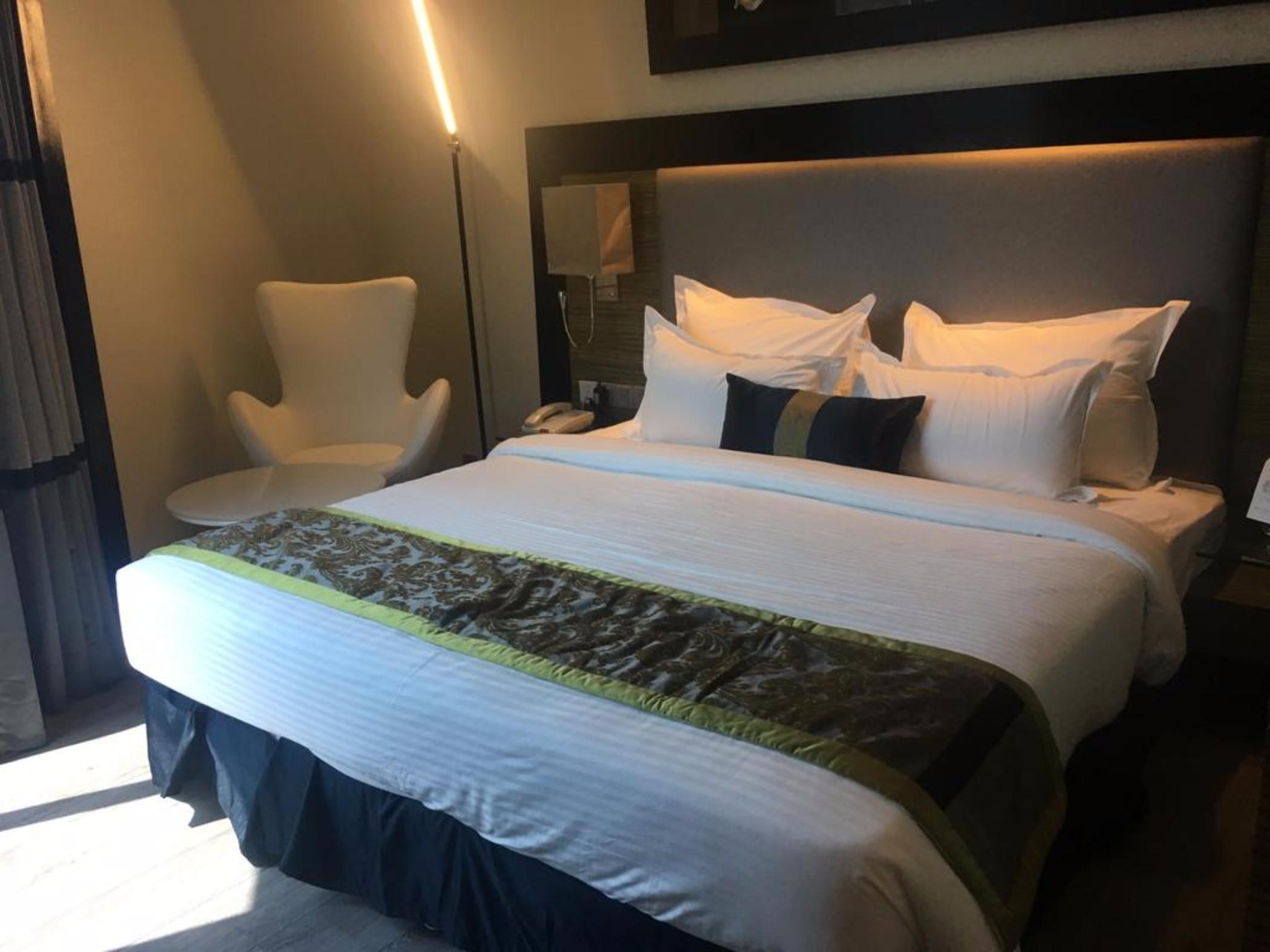 The Empresa Hotel Мумбай Екстериор снимка