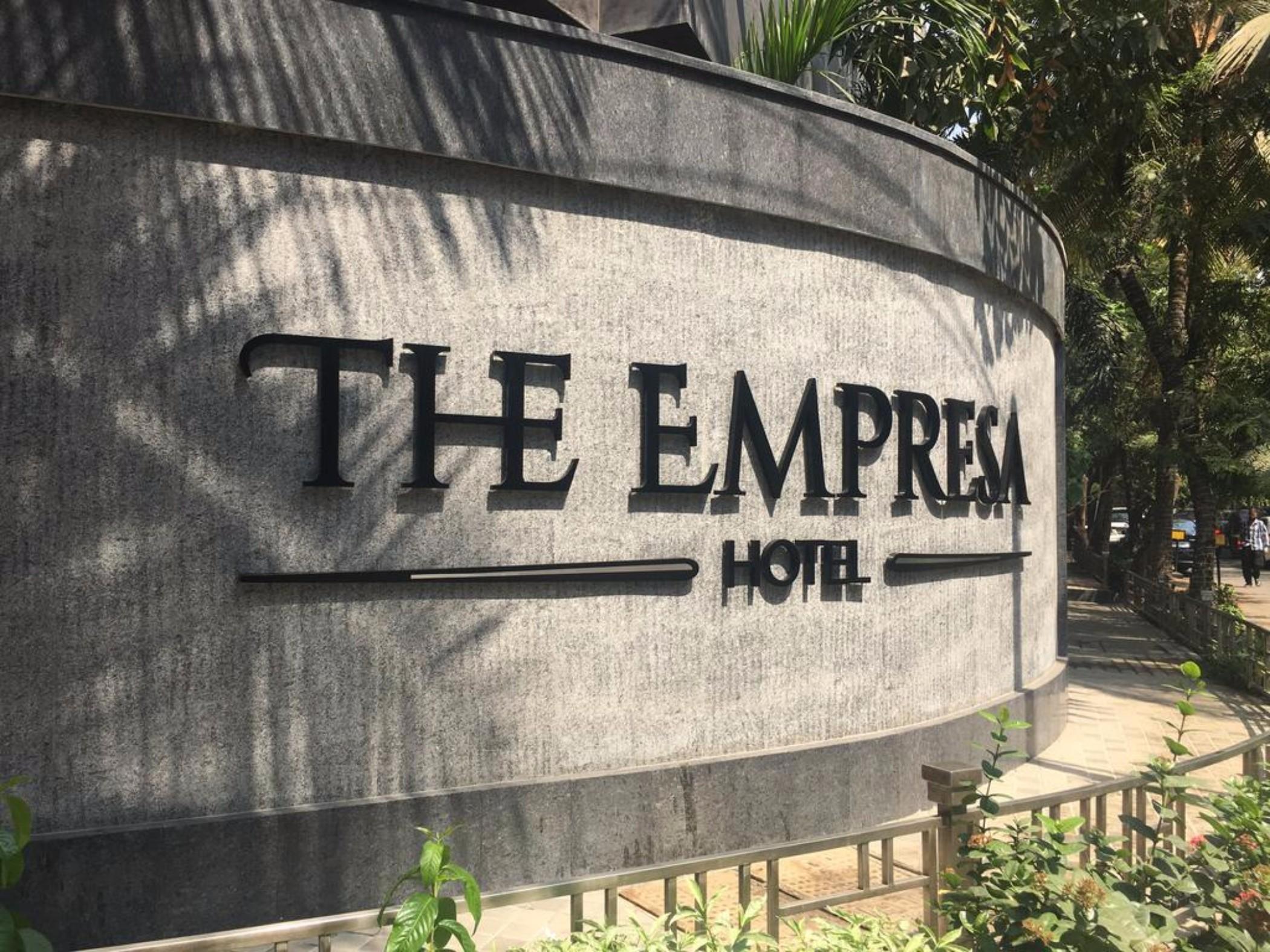 The Empresa Hotel Мумбай Екстериор снимка