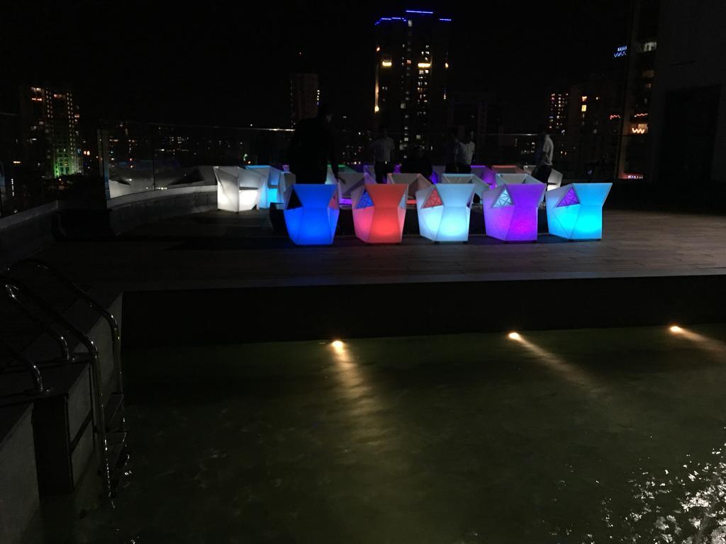 The Empresa Hotel Мумбай Екстериор снимка