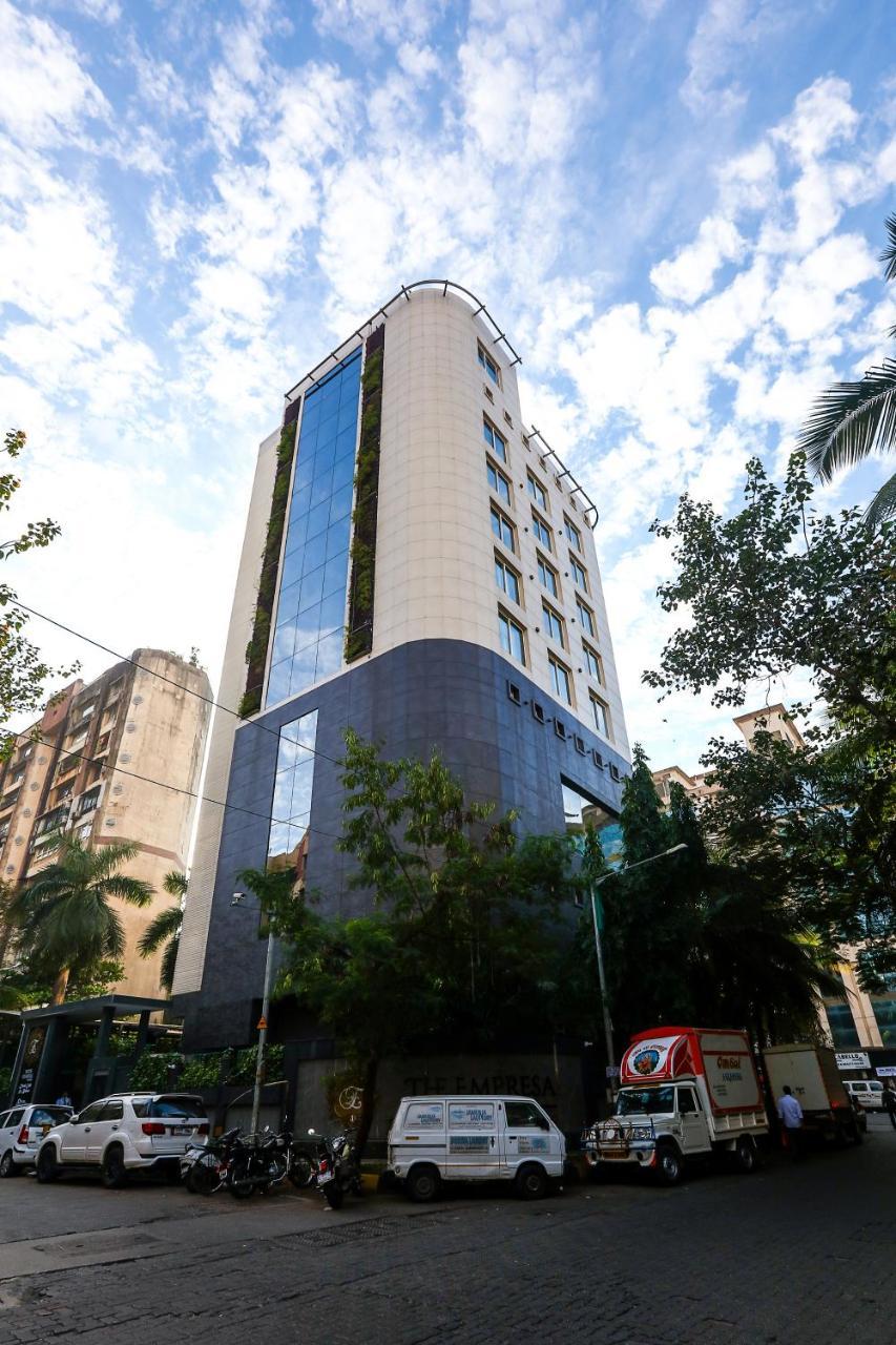 The Empresa Hotel Мумбай Екстериор снимка